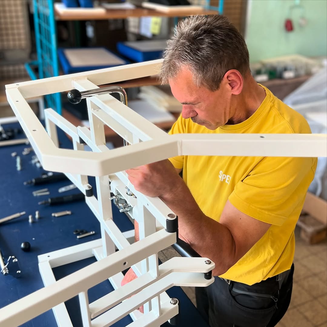 SIMPEX team working with AI assistant